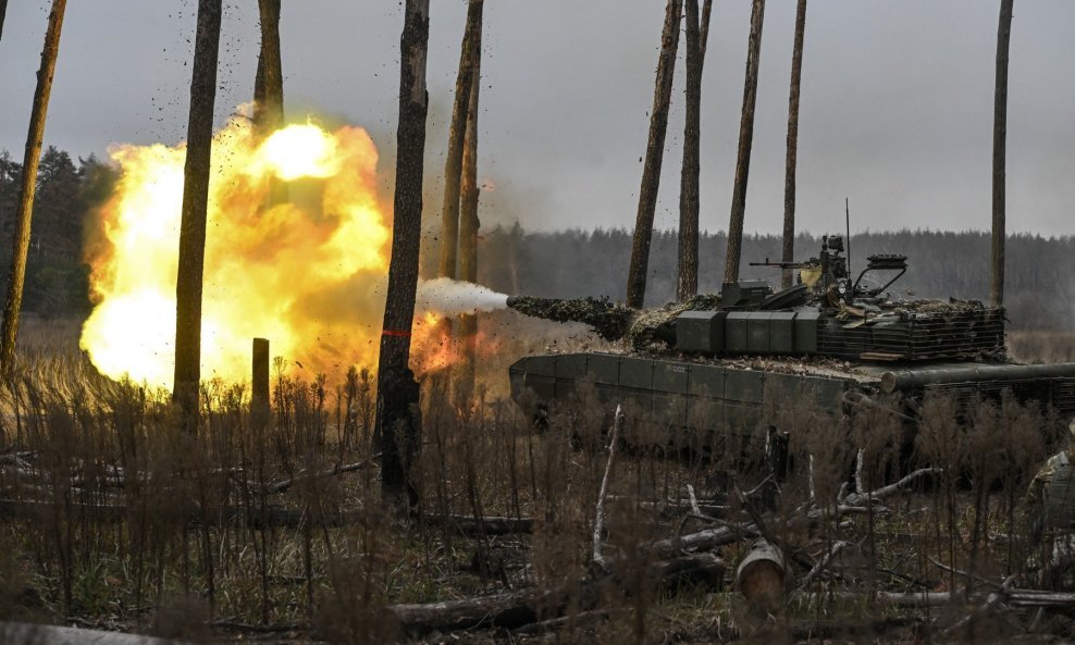 Ilustracija/Ruski tenk u borbi