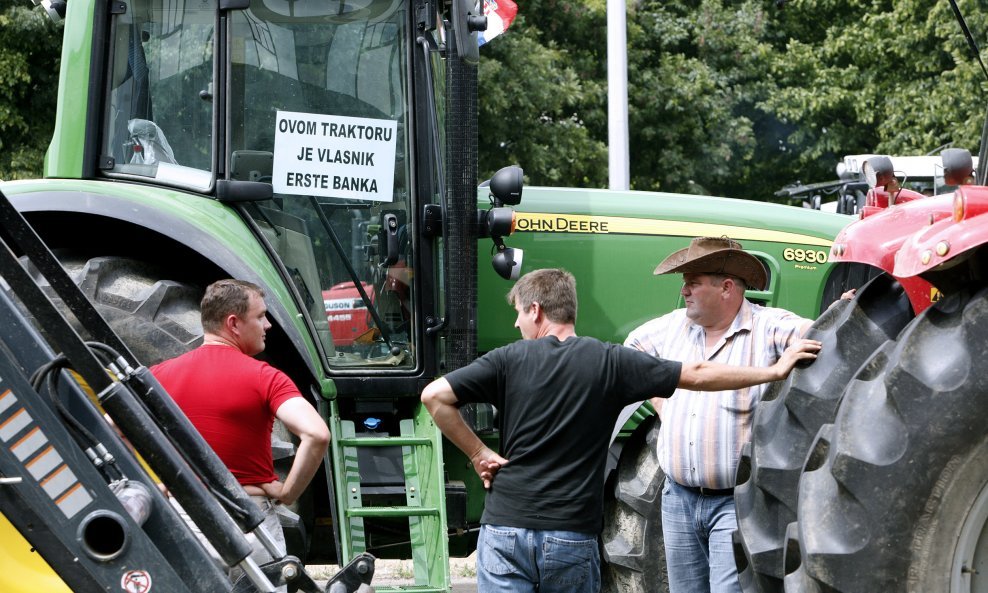 mljekari prosvjed zagreb traktori