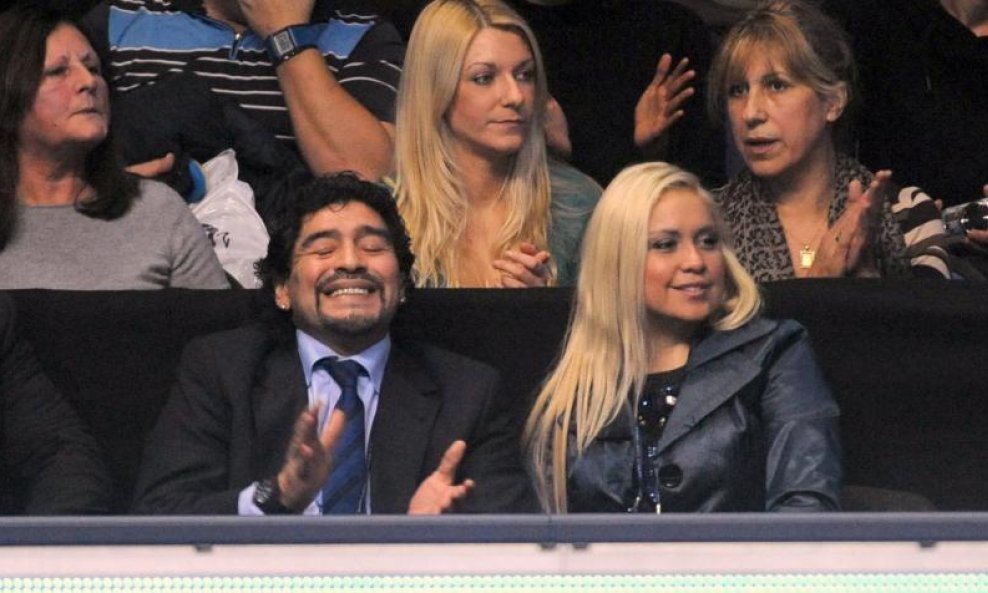 Diego Armando Maradona i Veronica Odejo