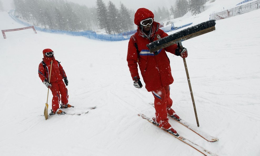 skijanje odgoda mećava Sestriere