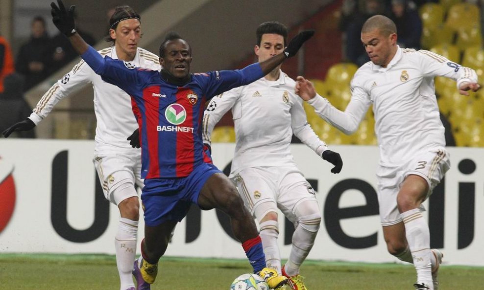 Seydou Doumbia (CSKA) Özil, Callejon i Pepe (Real Madrid)