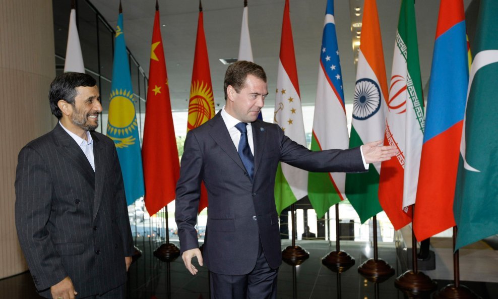 Ahmadinedžad i Medvedev