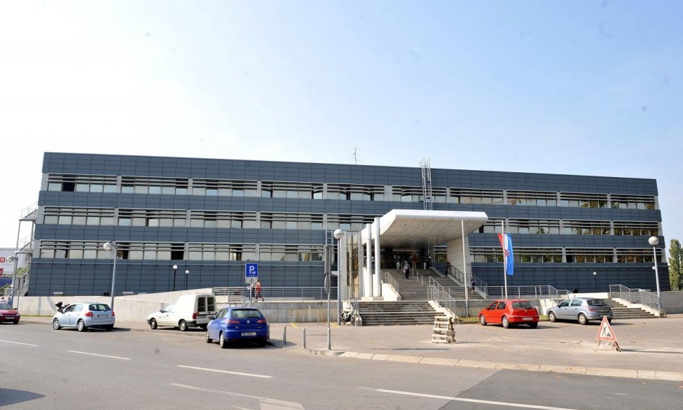 Zgrada policijske postaje u Heinzelovoj 