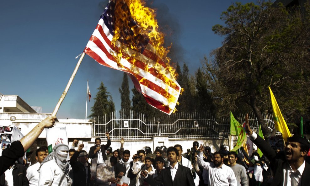 američka zastava iran
