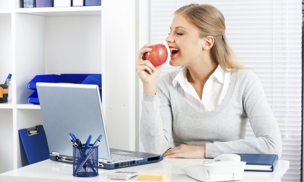 hrana jabuka ured posao