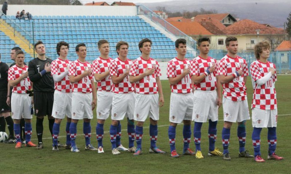 Mlada hrvatska nogometna reprezentacija