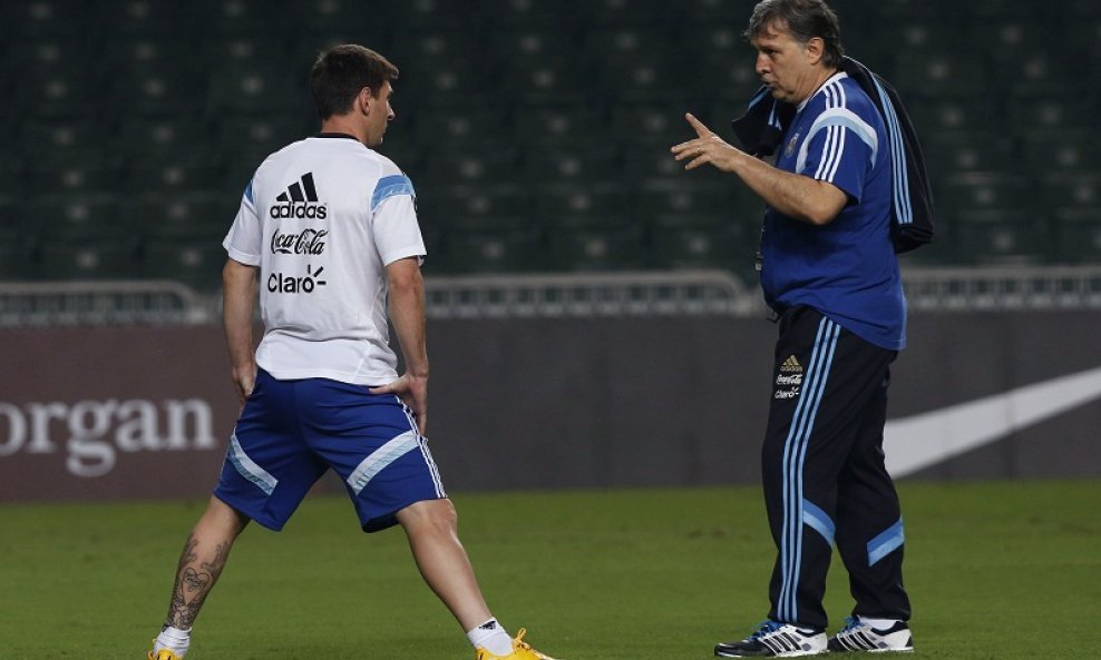 Gerardo Daniel Martino (d) i Lionel Messi