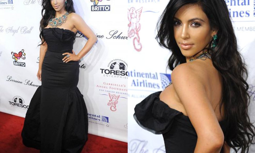Kim Kardashian dekolte