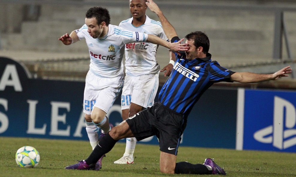 Olympique - Inter Milan, Mathieu Valbuena , Dejan Stanković