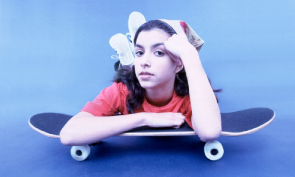 tinejdzerka skateboard