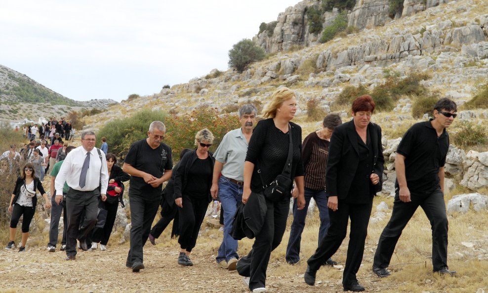 KORNATI KOMEMORIACIJA GOSPA OD TARCA