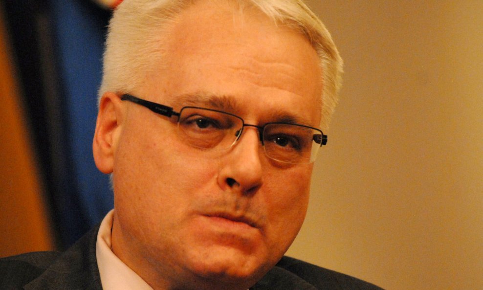 20  Ivo Josipović