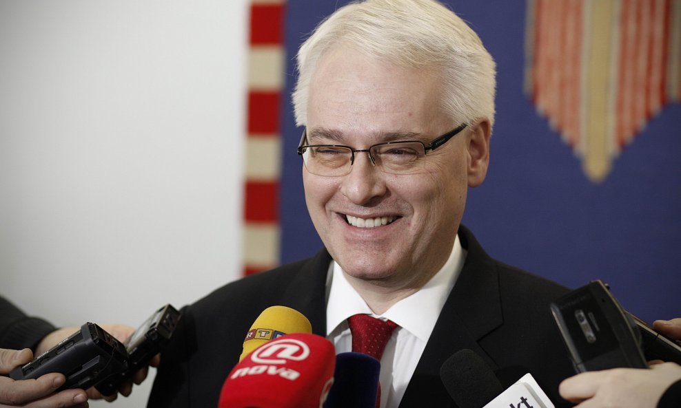 Ivo Josipović nasmijan
