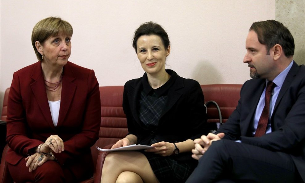 Tatijana Vučetić, Dalija Orešković i Davorin Ivanjek, članovi Povjerenstva za sukob interesa