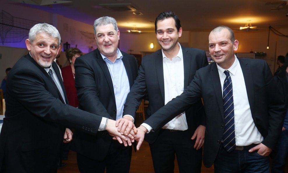 Splitska stranka: Ivo Baldasar s najbližim suradnicima Vojkom Božulićem, Stipom Amižićem i Ozrenom Bužančićem