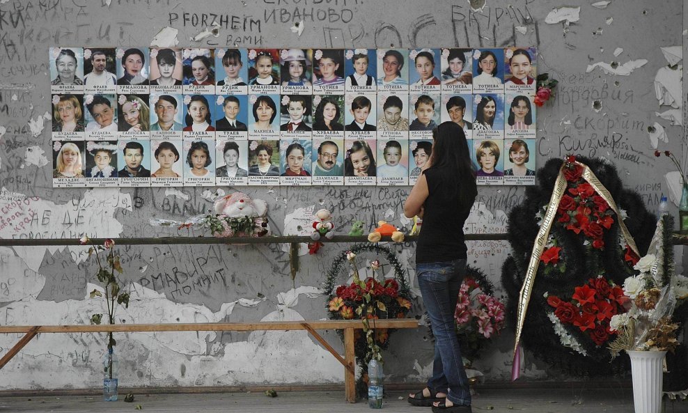 Beslan godišnjica napada