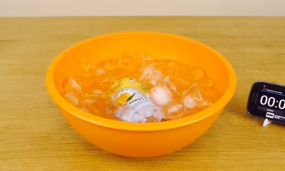 Hlađenje led sok zdjela