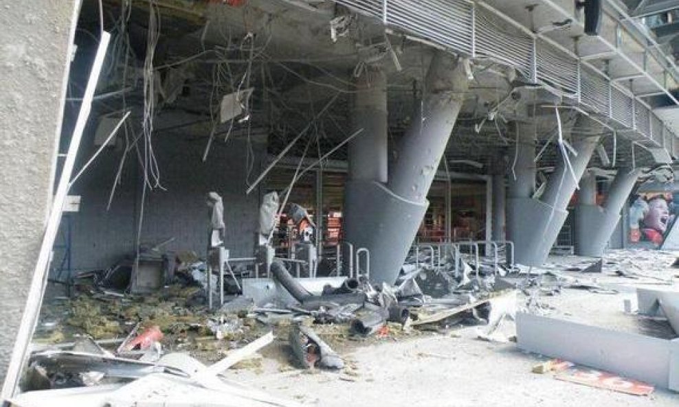 bombardirana Donbass Arena