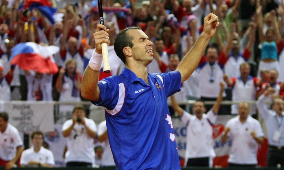 Davis Cup - Radek Štepanek nakon nešto manje od šest sati svladao je Karlovića i donio važnu prednost Češkoj