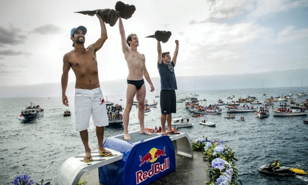 Red Bull Cliff Diving 2013