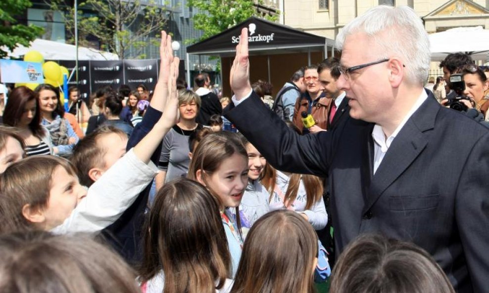 Dok je Predsjednik Josipović davao pet
