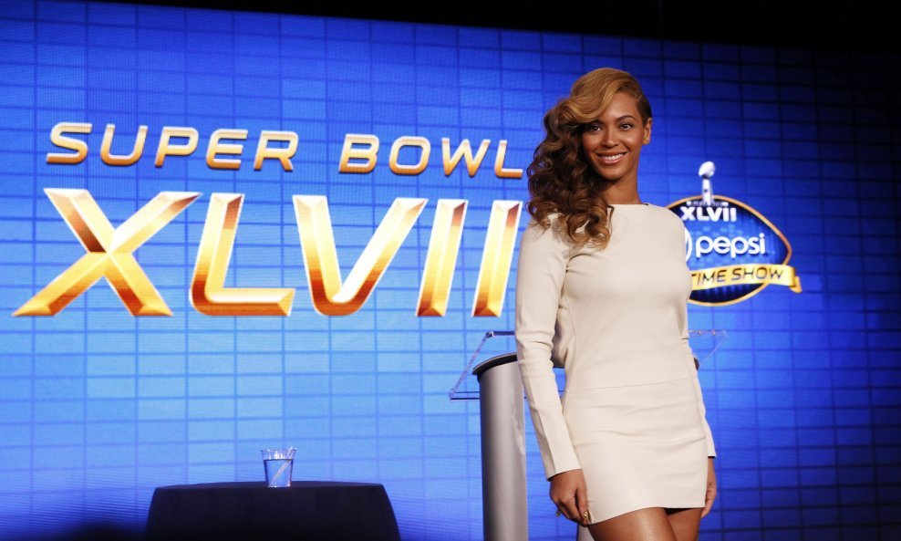 Beyonce na novinskoj konferenciji uoči Super Bowla (3)