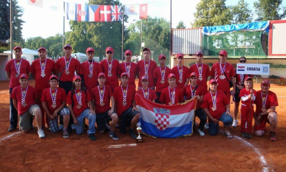 Prvi put na svjetskoj juniorskoj smotri u softballu - članovi hrvatske reprezentacije