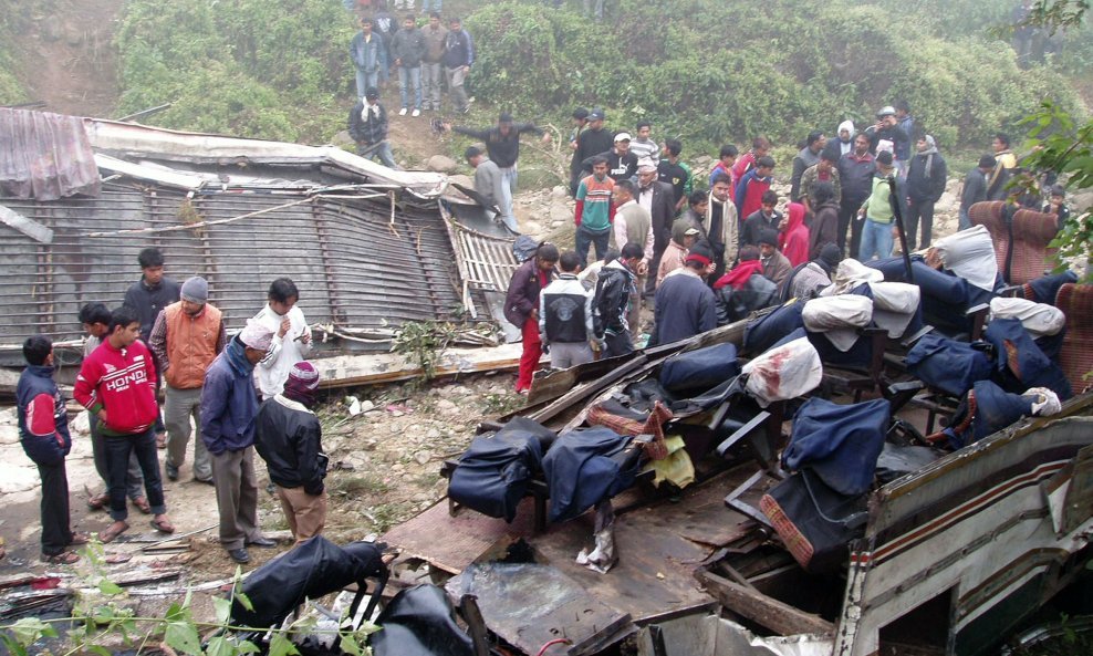Autobusna nesreća u Nepalu