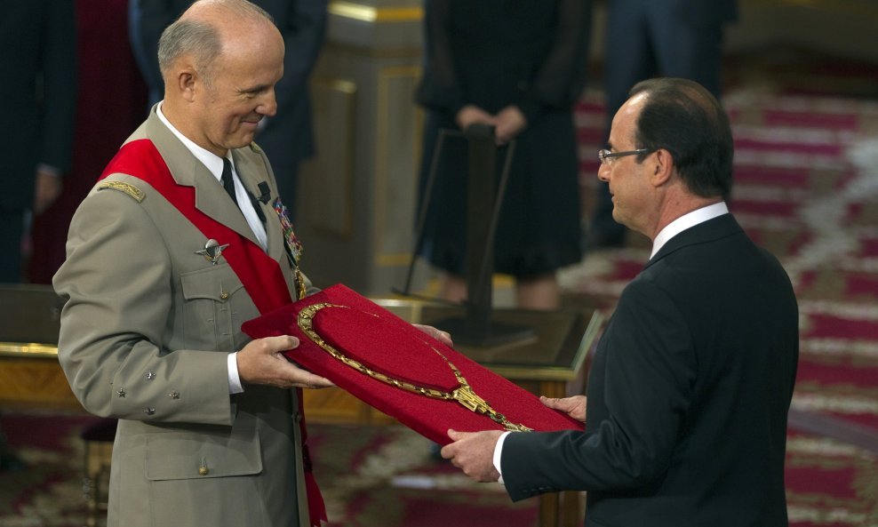 Francois Hollande i general Jean-Louis Georgelin