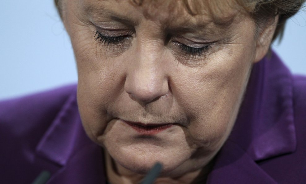 Angela Merkel tužna