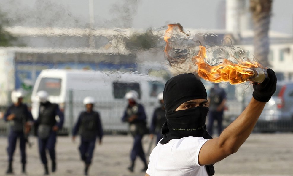Prosvjedi i neredi u Bahreinu (16)