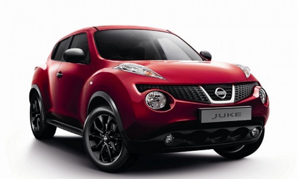 2012-Nissan-Juke-Kuro-Limited-Edition-red