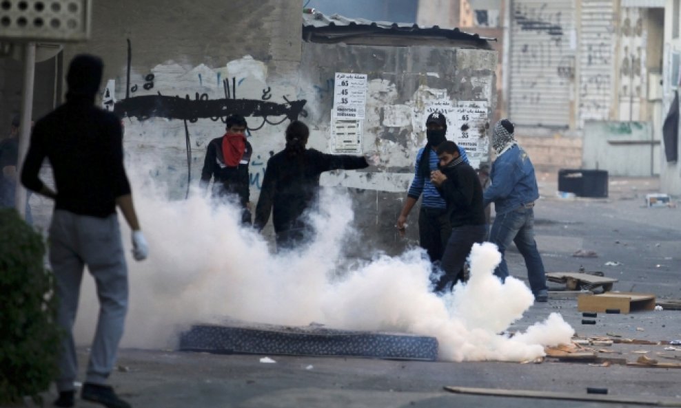 Prosvjedi i neredi u Bahrainu (17)