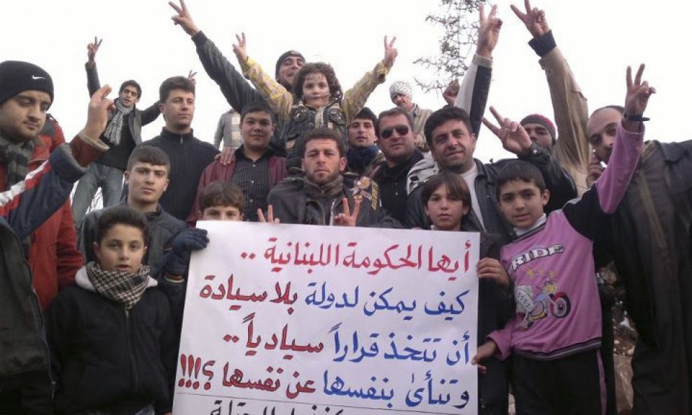 Sirija prosvjed protiv al-Asada