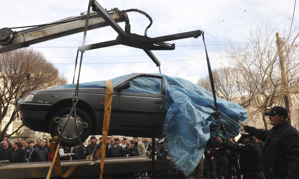 atentat iran autmobil