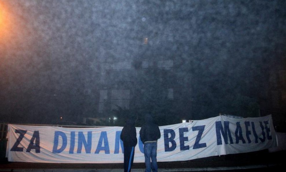 Transparent 'Dinamo bez mafije' (1)