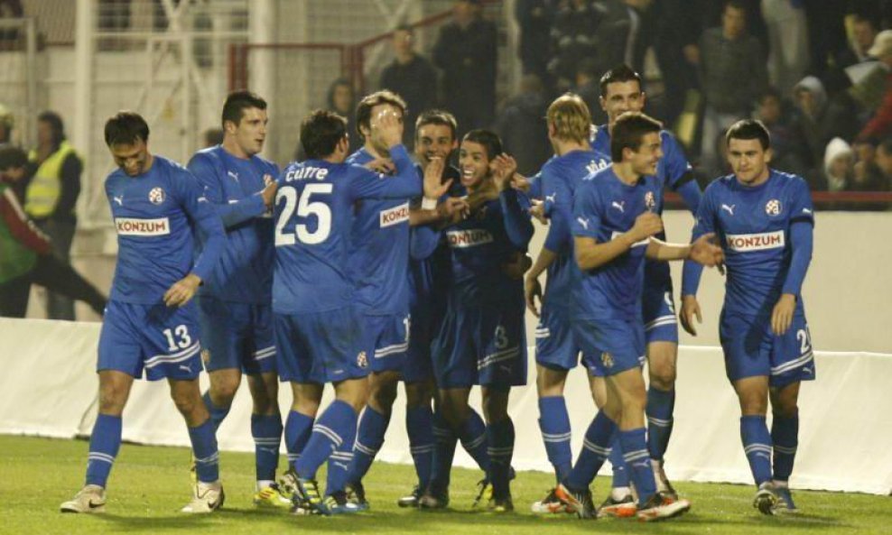 Dinamo je slavio u Splitu - sezona 2011-12