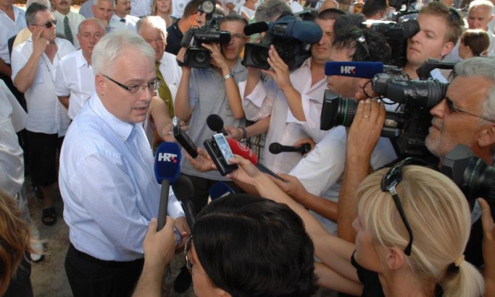 Ivo Josipović s novinarima