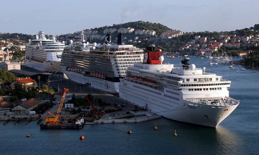 Tijekom lipnja će u Dubrovnik na brodovima na kružnim putovanjima doći više od 107 tisuća putnika