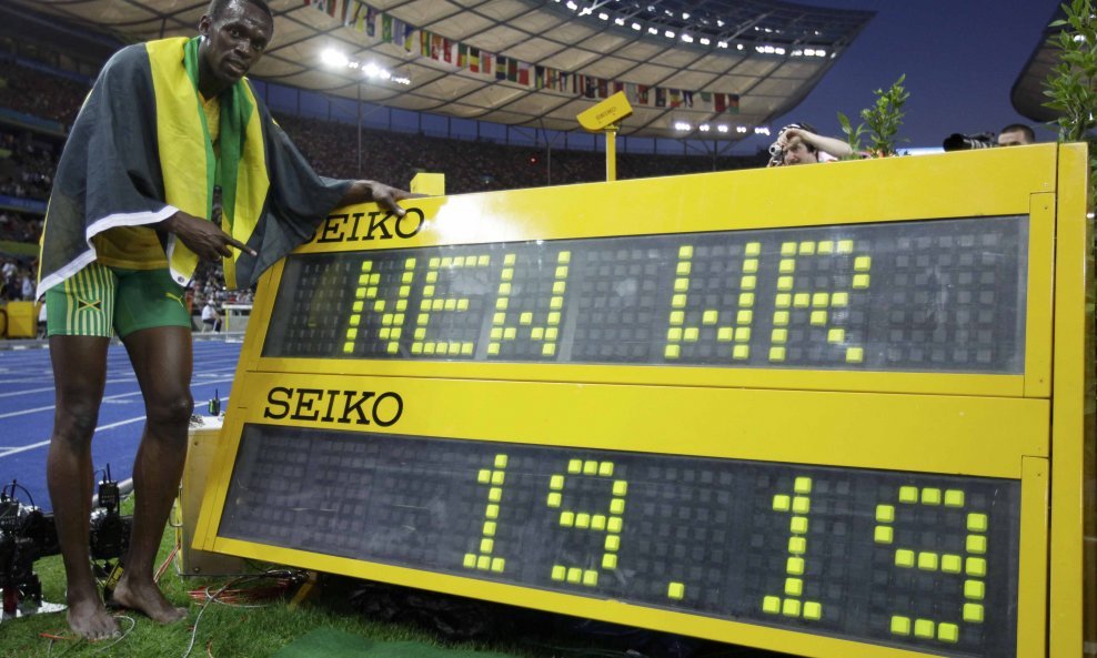 Usain Bolt s vremenom novog rekorda na 200 m