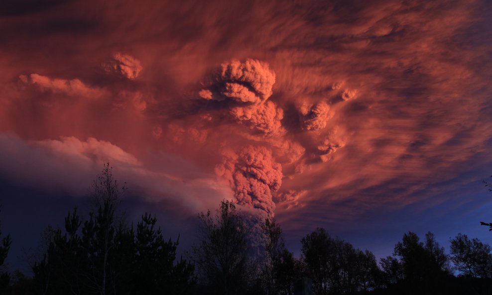Erupcija vulkana na jugu Čilea (2)
