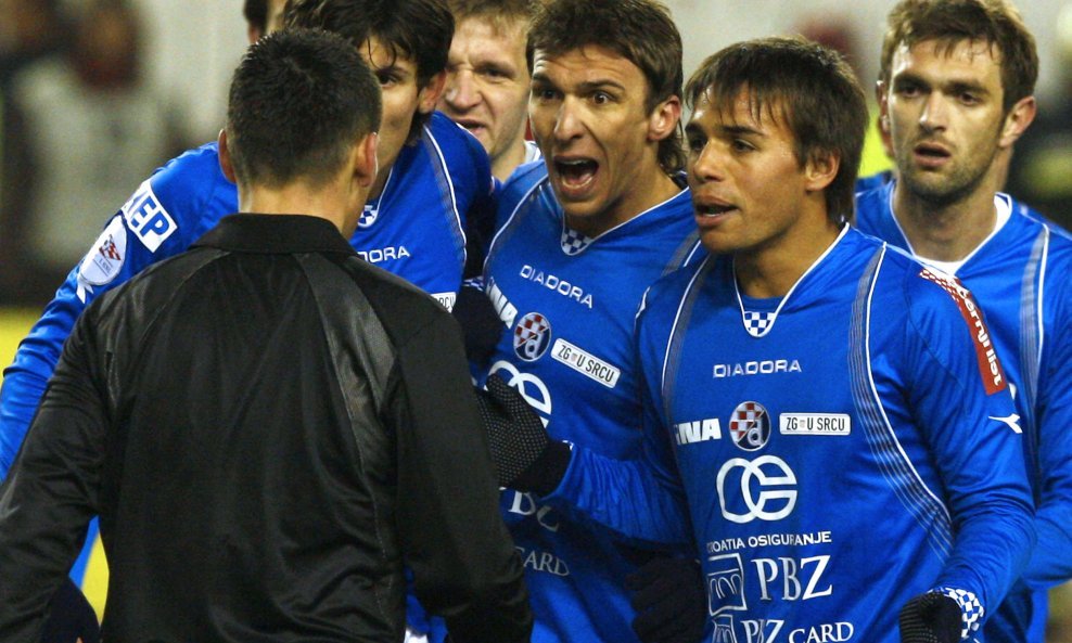 Ivan Bebek, Dinamo 2008-09, Poiljud