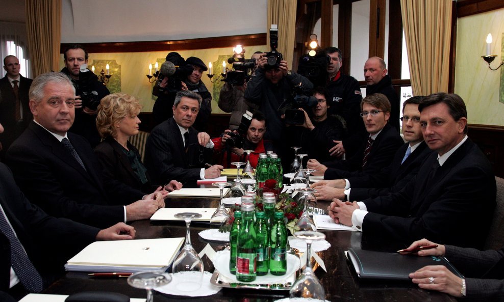 Ivo Sanader i Borut Pahor sa suradnicima