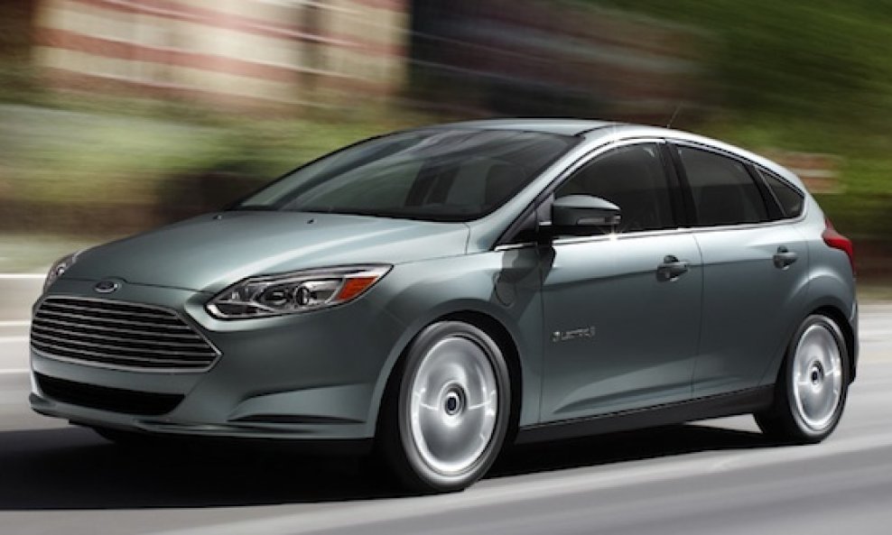2013_ford_focus_electric_images_main