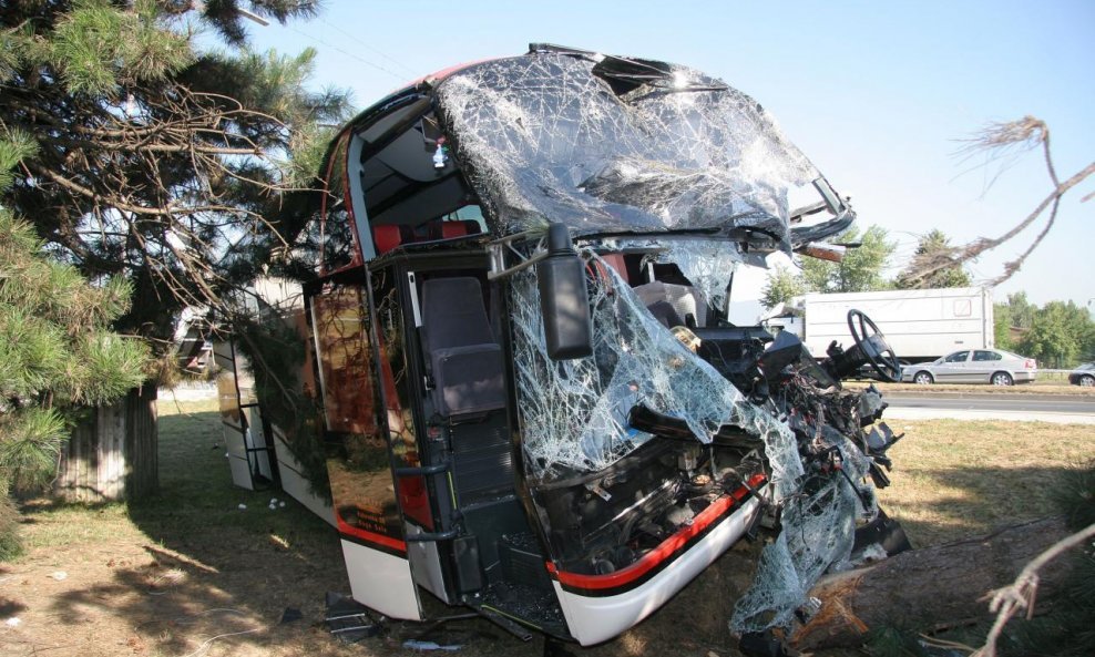 autobusna nesreća autobus