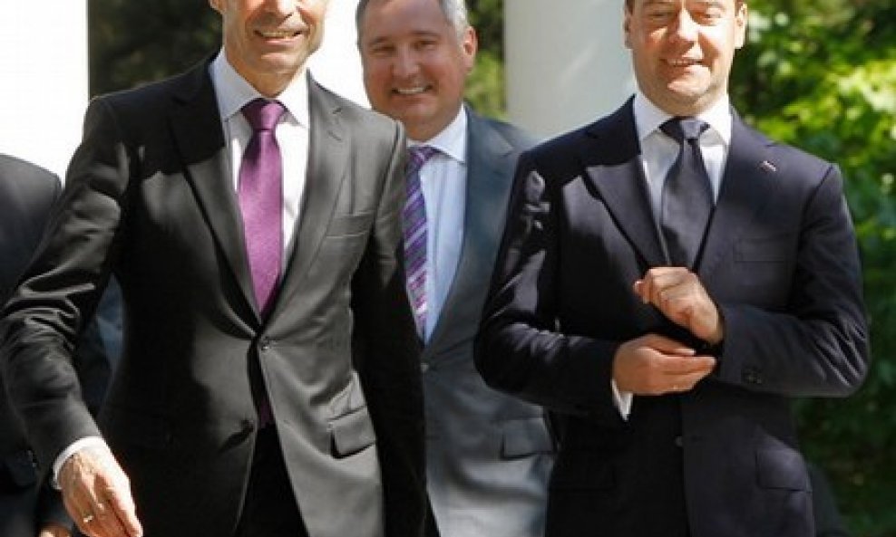 Anders Fogh Rasmussen i Dmitrij Medvedev