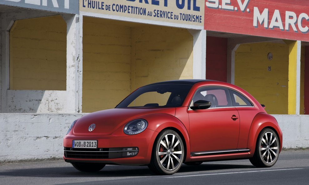 008-2012-volkswagen-beetle-1303132954