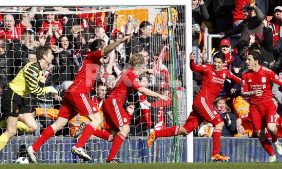 Liverpool FC Kuyt Suarez