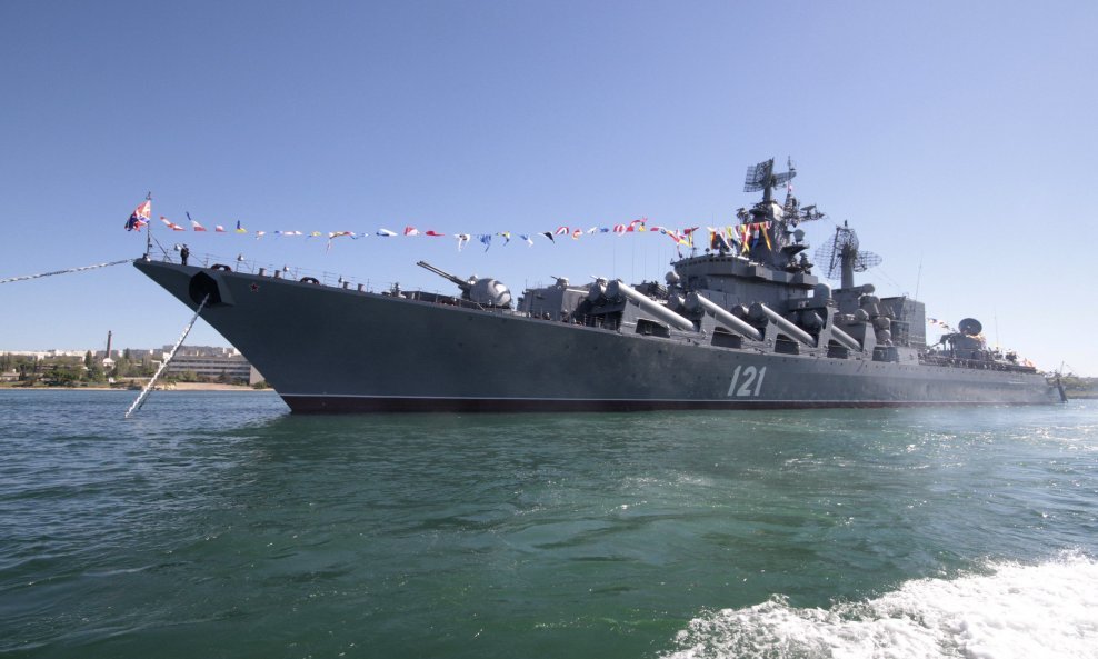 Raketna krstarica Moskva ratni brod