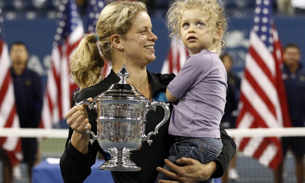Pehar za osvojeni US Open i kćer Jada u rukama Kim Clijsters